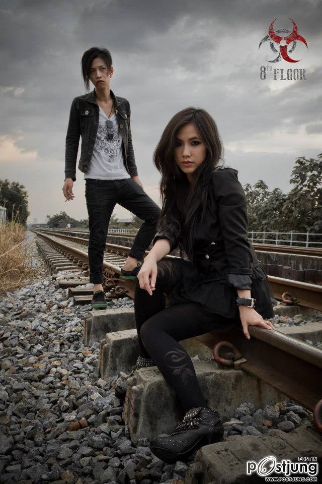 มือกีต้าร์สุดหล่อ น่ารัก จากวง เอทฟลอร์ "8thfloor"