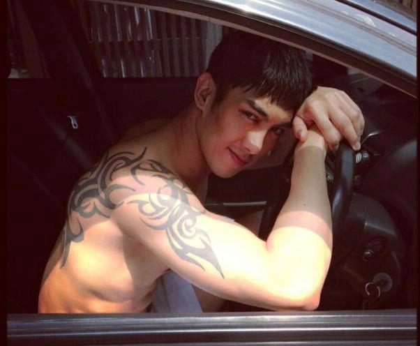 รวมหนุ่มรอยสัก ^^  @บารวี 94