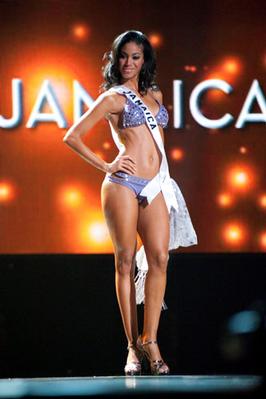 Yendi Philips @ Miss Universe 2010