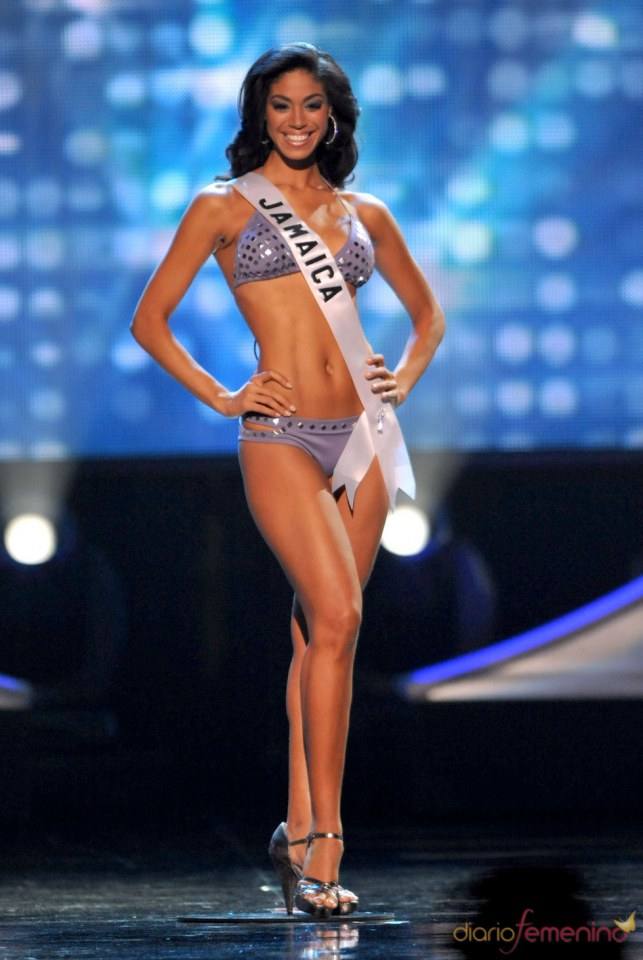 Yendi Philips @ Miss Universe 2010