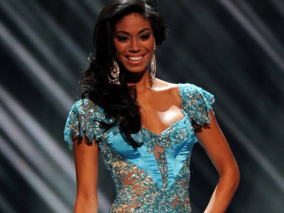 Yendi Philips @ Miss Universe 2010