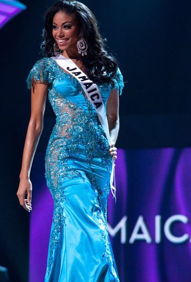 Yendi Philips @ Miss Universe 2010