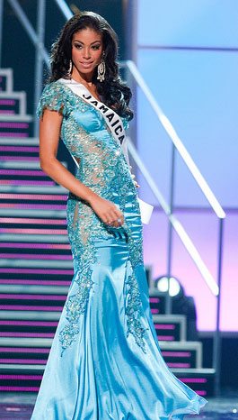 Yendi Philips @ Miss Universe 2010
