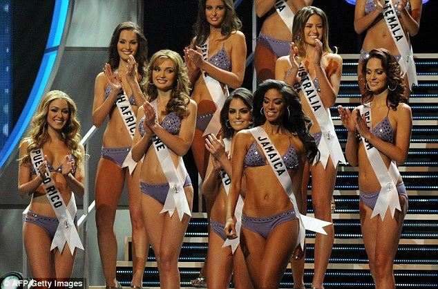 Yendi Philips @ Miss Universe 2010