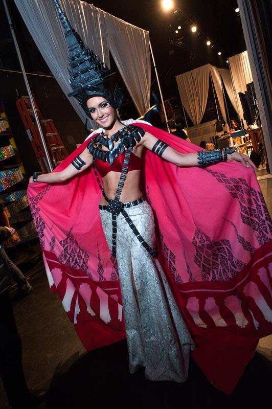 Nutpimon Farida Waller @ Miss Universe 2012