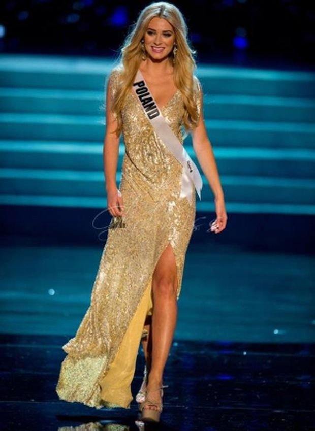 Marcelina Zawadzka @ Miss Universe 2012