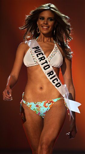 Mayra Matos @ Miss Universe 2009