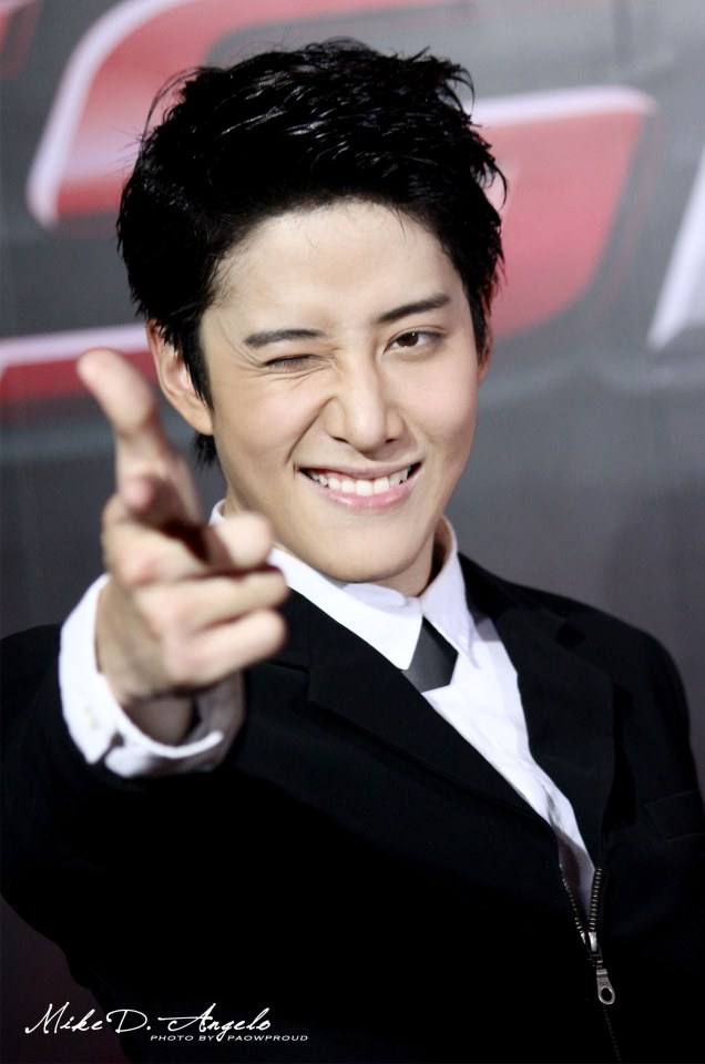 ไมค์-พิรัช  Grand Opening New Presenter Toyota Corolla Altis Esport