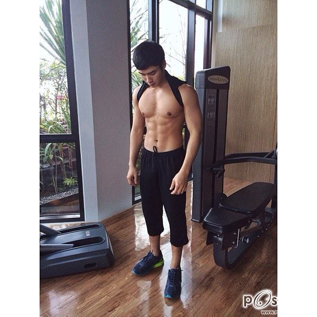 หนุ่มดัส น่ากอด