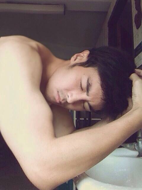 ตลกคนอยากโพสต์ แต่ไม่มีเวลาเลือกรูป 555 @บารวี 97