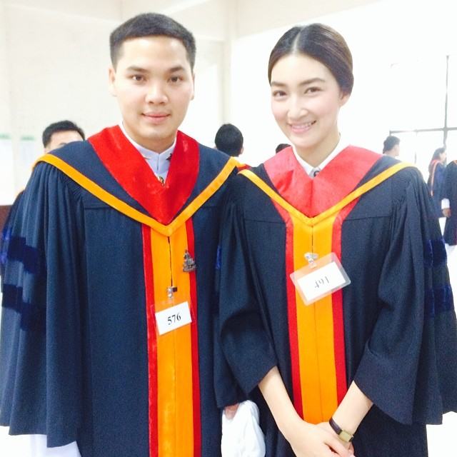 แพนเค้ก จบปริญญาโท คณะรัฐศาสตร์ มหาวิทยาลัยรามคำแหง สาขาการจัดการทางการเมือง ยินดีด้วย .