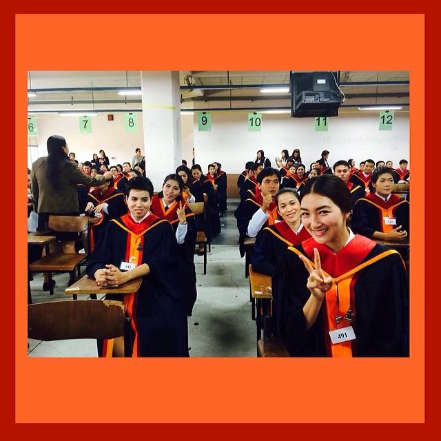 แพนเค้ก จบปริญญาโท คณะรัฐศาสตร์ มหาวิทยาลัยรามคำแหง สาขาการจัดการทางการเมือง ยินดีด้วย .