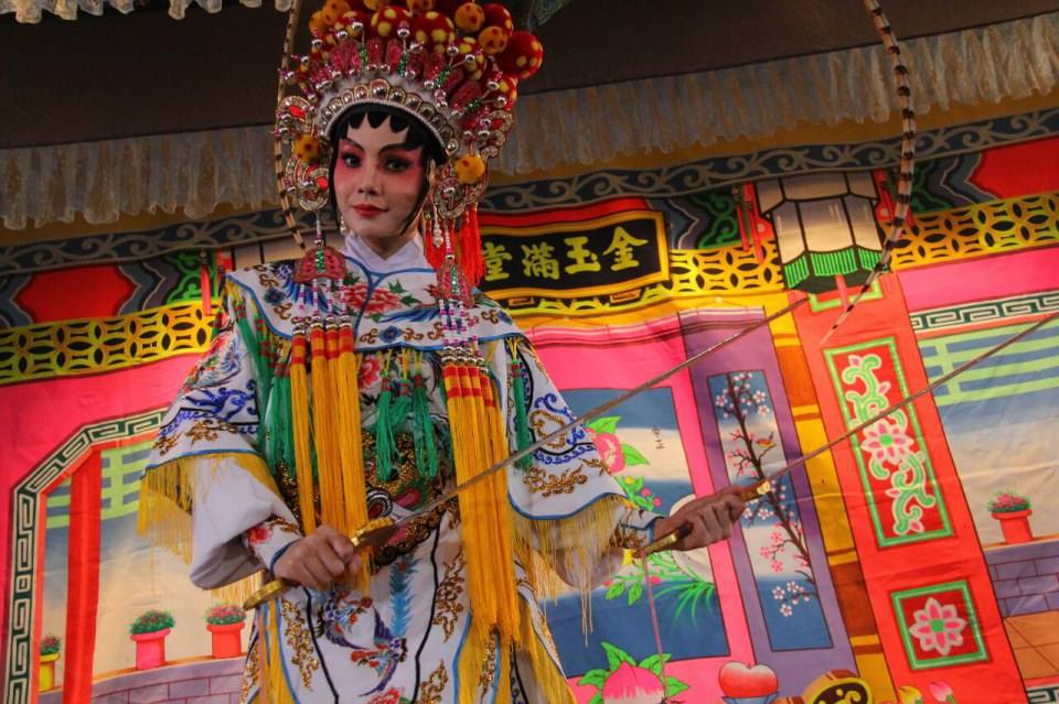 หยก ธัญยกันต์ แต่งงิ้วครั้งแรกใน หางเครื่อง !!!