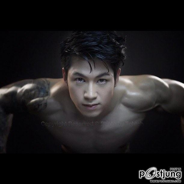 ถอดโชว์เรือนร่าง 444