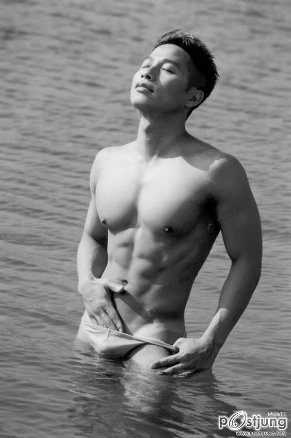 ถอดโชว์เรือนร่าง 444