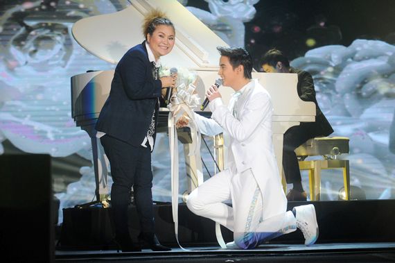 กรี๊ดๆๆ ฮอลแทบแตก เจมส์จิรายุ ทั้งร้อง เล่น เต้น แบบจัดเต็มในงาน Monkey King Fan Meeting เมื่อคืนนี้