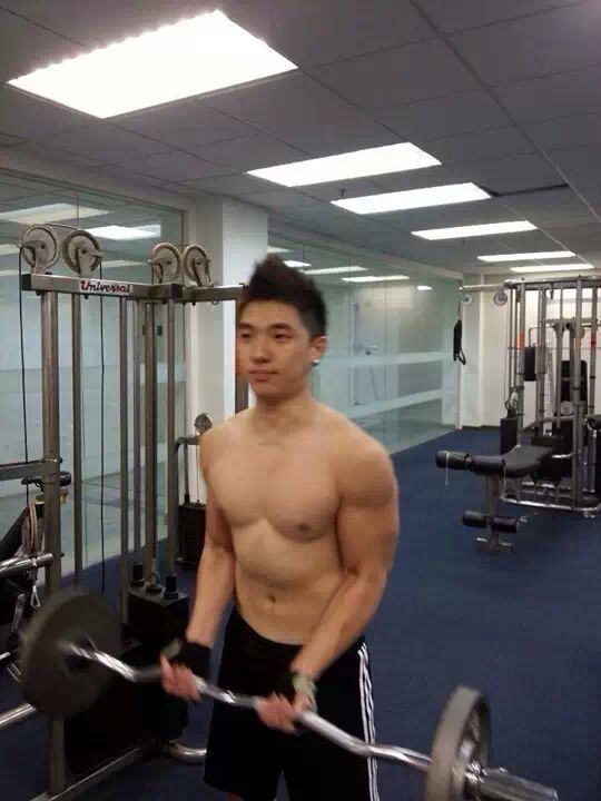แข็งแรง!!!  @บารวี 107
