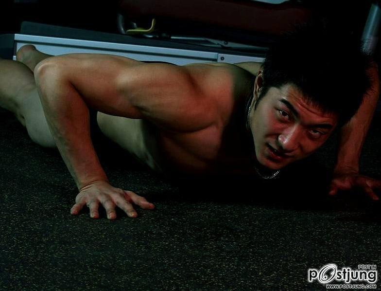 ถอดโชว์เรือนร่าง 450