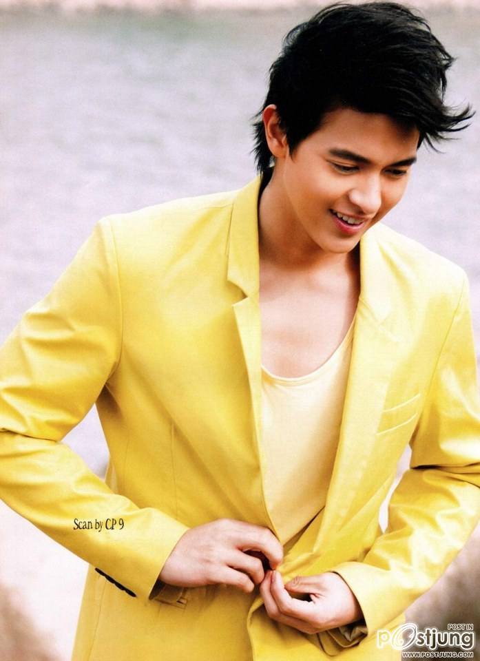 (Scan) Photobook JAMES JI UP CLOSE AND PERSONAL IN KOREA