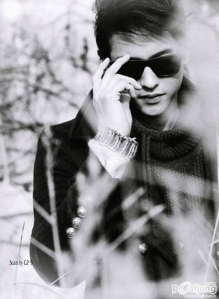(Scan) Photobook JAMES JI UP CLOSE AND PERSONAL IN KOREA
