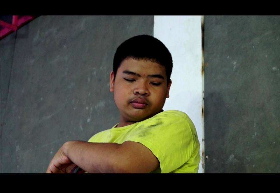 เบื้องหลังภาพยนตร์ "เดอะบอยอินเดอะดาร์คมูน"