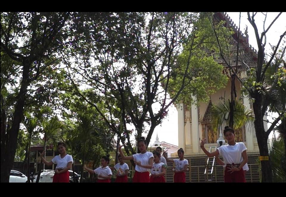 เบื้องหลังภาพยนตร์ "เดอะบอยอินเดอะดาร์คมูน"