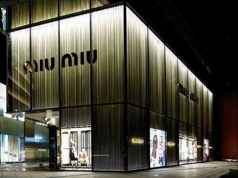 ใกล้เสร็จ!! ห้างหมื่นล้าน “เซ็นทรัลเอ็มบาสซี” ห้างหรูไฮเอนด์ระดับเวิลด์คลาส