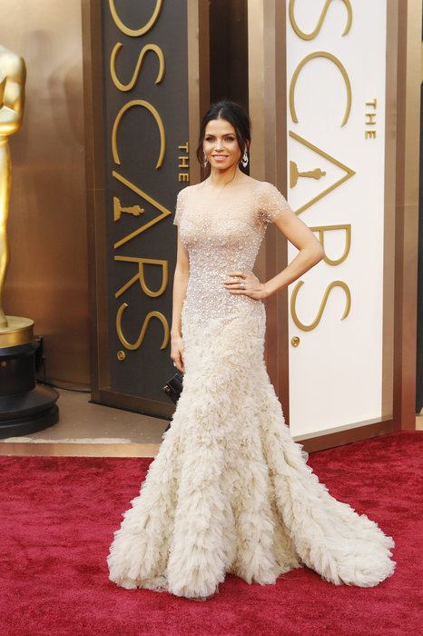 จัดเต็มกับภาพเหล่าดาราคนดังในชุดหรูเริ่ดบนพรมแดงงาน oscar ครั้งที่86 ที่เพิ่งผ่านไปสดๆร้อนๆจ้า (3)