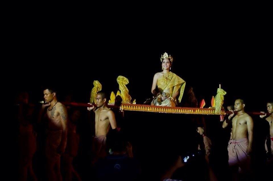 น้องกิฟท์ น้องโบว์ลิ่ง น้องใบเตย...กับการแสดงแสงสีเสียง จังหวัดบุรีรัมย์