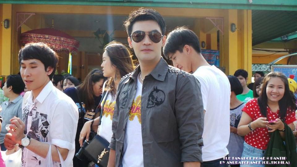 เก็บตกภาพ รายการคันปาก พาเติ้ล นำทีมหางเครื่อง บุกตลาด
