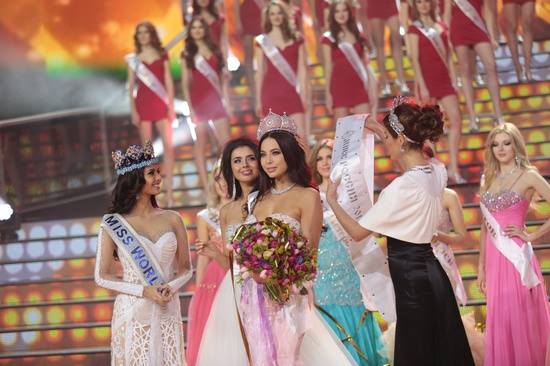 Miss Universe 2013 Ft. Miss World 2013