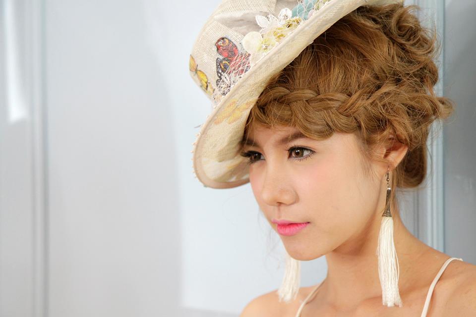 เอสเธอร์ สุปรีย์ลีลา @ C.Life Free Magazine issue 22  February 2014