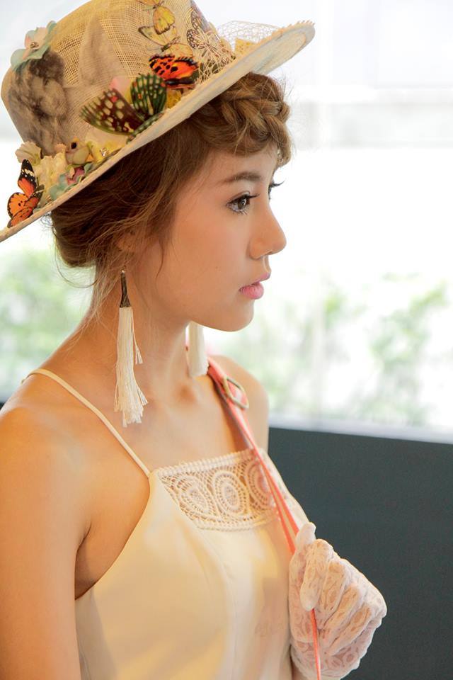 เอสเธอร์ สุปรีย์ลีลา @ C.Life Free Magazine issue 22  February 2014