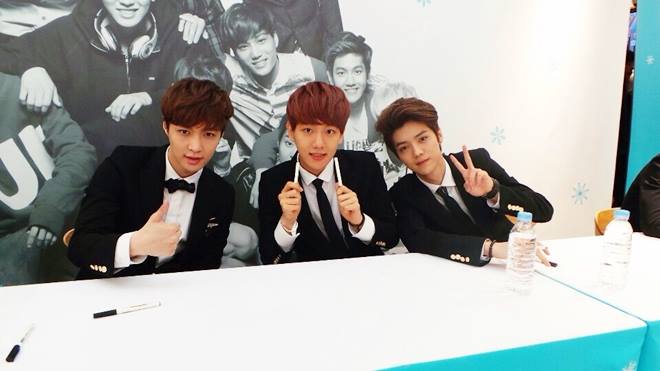 EXO อซฟ.