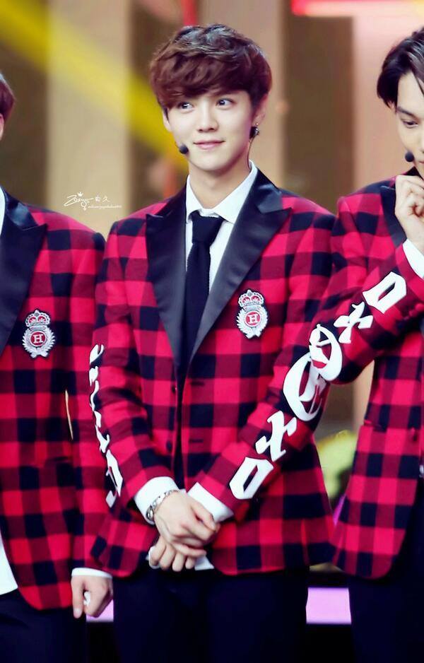 EXO อซฟ.