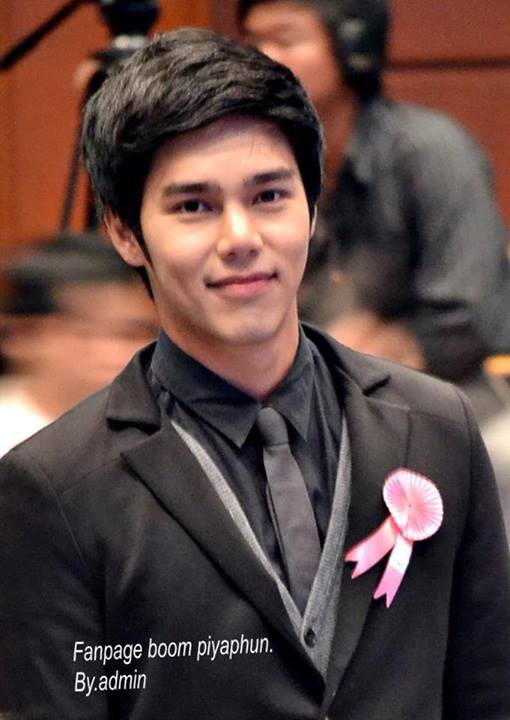 หล่อทะลุถึงหัวใจแท้ๆ  [  บูม ปิยพันธ์ ขำกฤษ ] สุดที่ฮักของข้อย