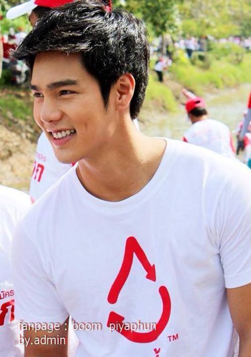 หล่อทะลุถึงหัวใจแท้ๆ  [  บูม ปิยพันธ์ ขำกฤษ ] สุดที่ฮักของข้อย