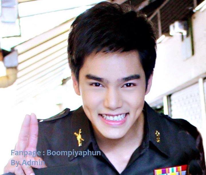 หล่อทะลุถึงหัวใจแท้ๆ  [  บูม ปิยพันธ์ ขำกฤษ ] สุดที่ฮักของข้อย