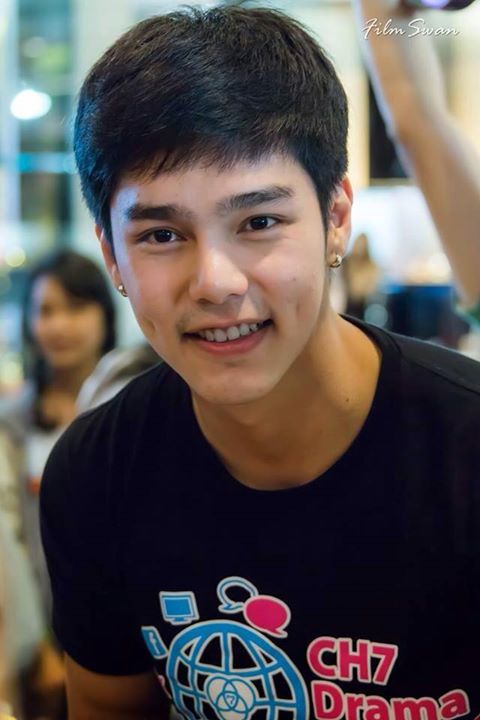 หล่อทะลุถึงหัวใจแท้ๆ  [  บูม ปิยพันธ์ ขำกฤษ ] สุดที่ฮักของข้อย