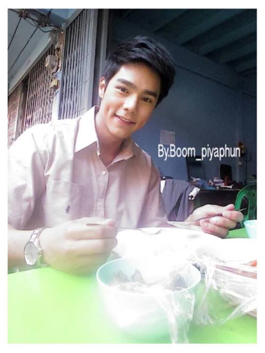 หล่อทะลุถึงหัวใจแท้ๆ  [  บูม ปิยพันธ์ ขำกฤษ ] สุดที่ฮักของข้อย