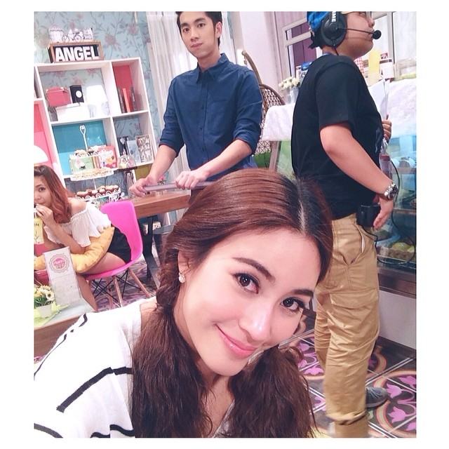 2 นางเอกเจ้าบทบาทนุ่น วรนุช , จุ๋ย วรัทยา .