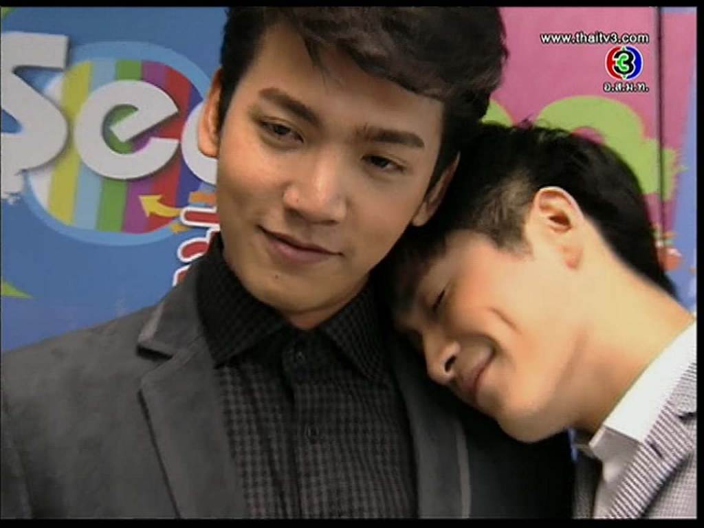 ฟิน อีหลีเด๊
