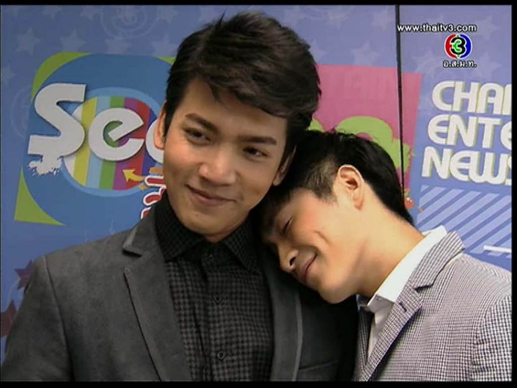 ฟิน อีหลีเด๊
