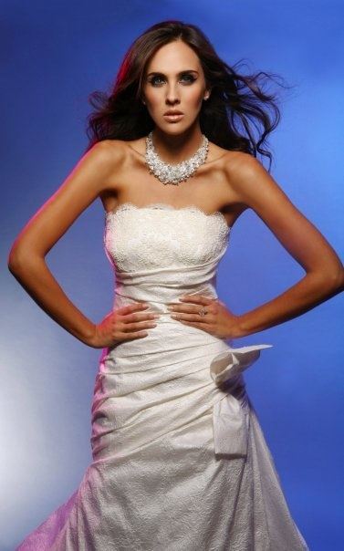 Claudia ortiz de zevallos Miss Peru 2003