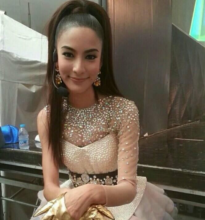 เก็บตก หางเครื่อง บุกเวที 7 สีคอนเสิร์ต เมื่อวานนี้