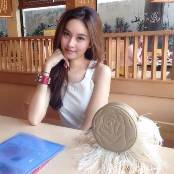 ปอย ตรีชฎา สาวเทียมที่เพียบพร้อมทุกอย่างจนสาวแท้ยังต้องยอมสยบ
