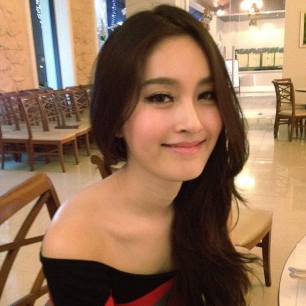 ปอย ตรีชฎา สาวเทียมที่เพียบพร้อมทุกอย่างจนสาวแท้ยังต้องยอมสยบ