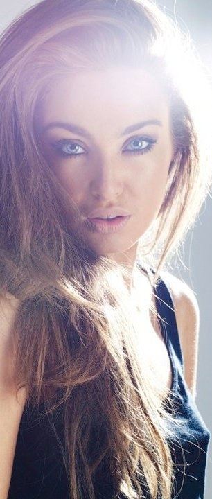 เสน่ห์สาวในตาฟ้า Rozanna Purcell Miss Ireland Universe 2010