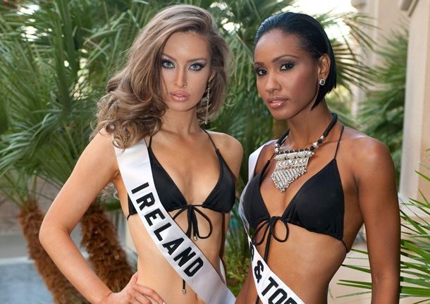 เสน่ห์สาวในตาฟ้า Rozanna Purcell Miss Ireland Universe 2010