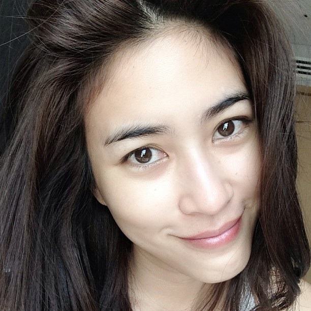 ดาราไร้เมคอัพไร้เครื่องสำอางหน้าสดใครสวยกว่ากันมาดู